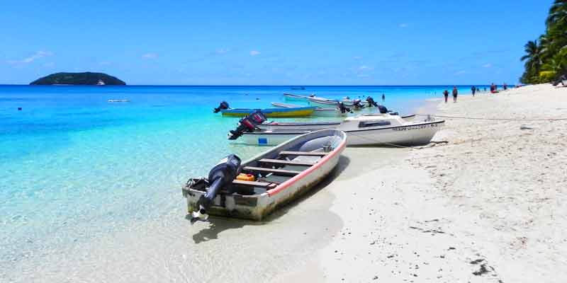 Beach in Dravuni, Fiji