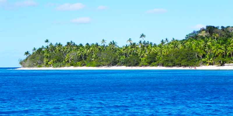 Beach in Dravuni, Fiji