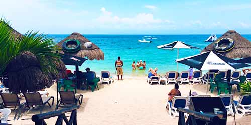 Carlos ‘N Charlie’s Cozumel Cruise Port Photo of Carlos ‘N Charlie’s in Cozumel.