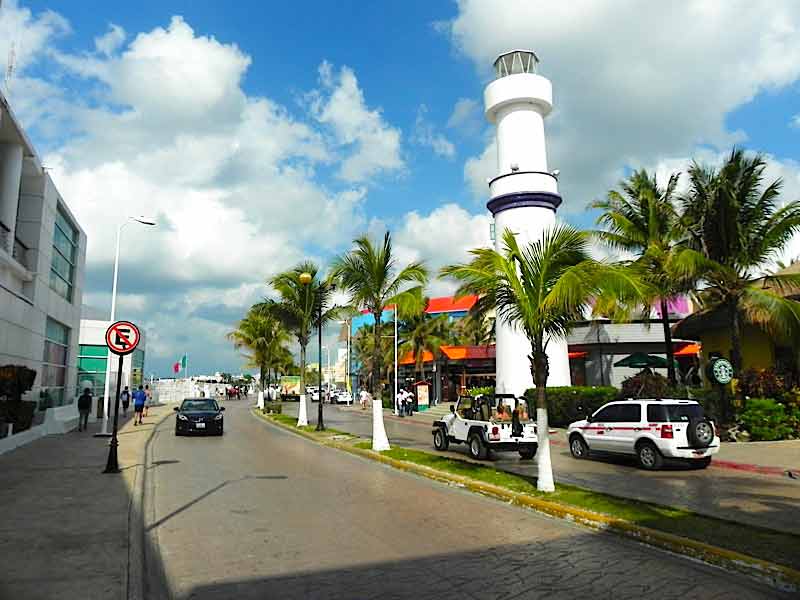 Main Street Cozumel Cruise Ship Port Photo of Main Street in Cozumel