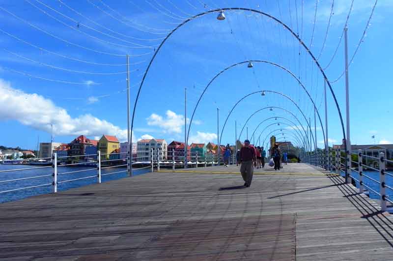 Photo of Queen Emma Bridge in Curaçao