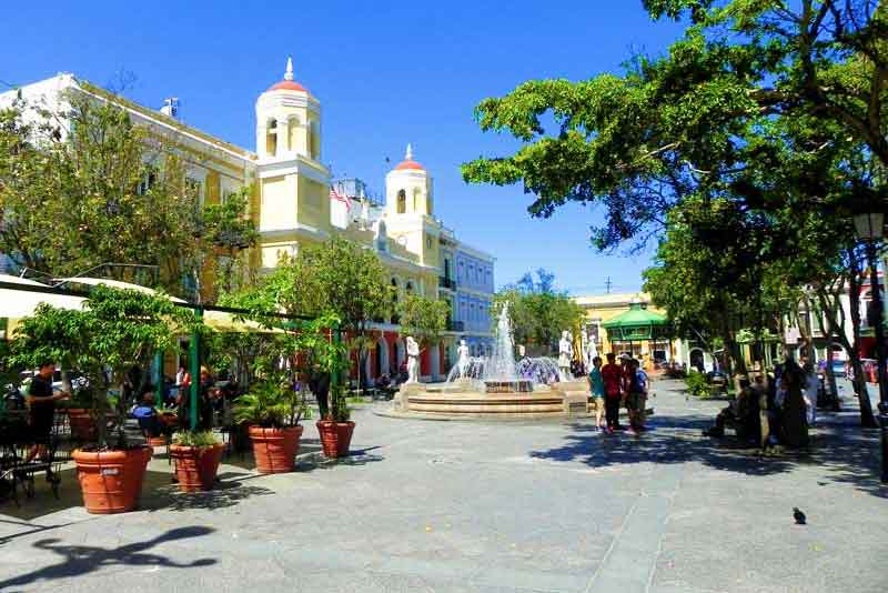 Plaza de Armas San Juan (Puerto Rico) Cruise Port Photo of Plaza de Armas in San Juan (Puerto Rico)