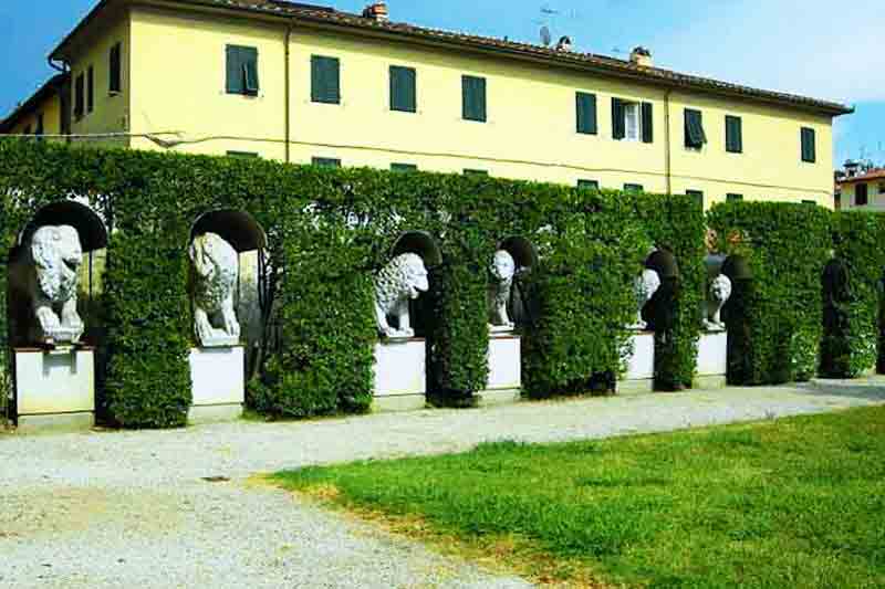 Museo Nazionale Villa Guinigi (National Museum Guinigi) Lucca Destination Livorno Cruise Port Photo of Museo Nazionale Villa Guinigi (National Museum Guinigi) in Lucca