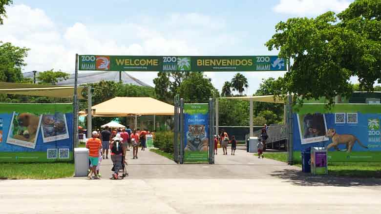 Zoo Entrance Miami Cruise Port Photo of Zoo Entrance in Miami