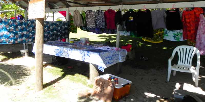 Souvenirs in Dravuni, Fiji